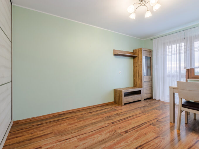 Grunwald • 2 pokoje • Oddzielna kuchnia • Balkon • Garderoba • Klima